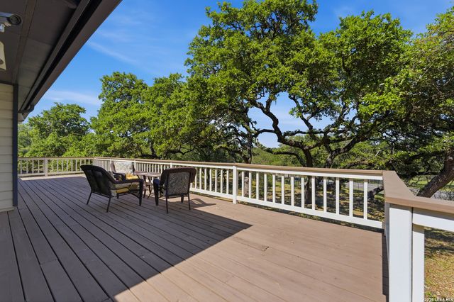 28337 LESLIE PFEIFFER DR, Boerne, TX 78015