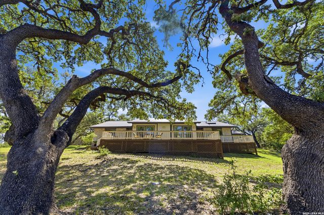 28337 LESLIE PFEIFFER DR, Boerne, TX 78015