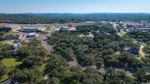 28337 LESLIE PFEIFFER DR, Boerne, TX 78015