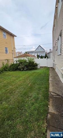 165 Devon Street, Kearny, NJ 07032