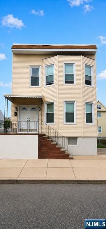 165 Devon Street, Kearny, NJ 07032