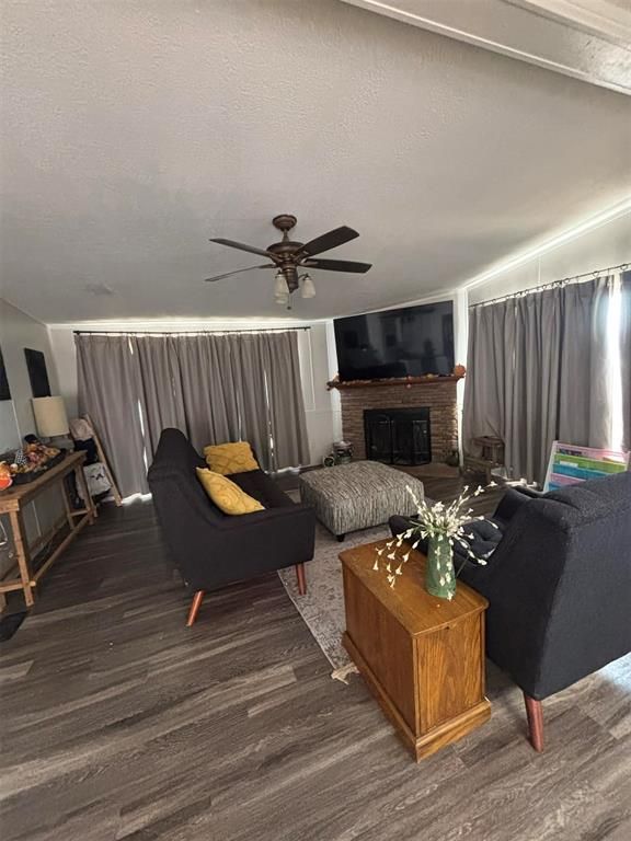 Image 5 of property listing at 809 N Electra Street, Sayre, OK 73662