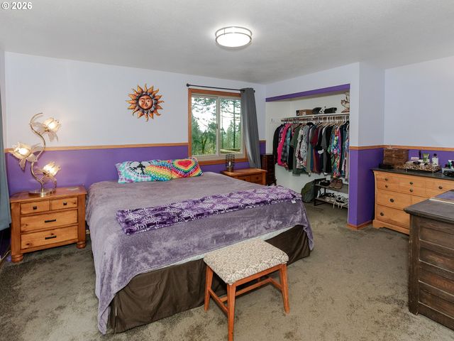 30744 Ne 10TH St, Washougal, WA 98671