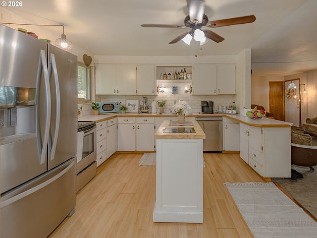 30744 Ne 10TH St, Washougal, WA 98671