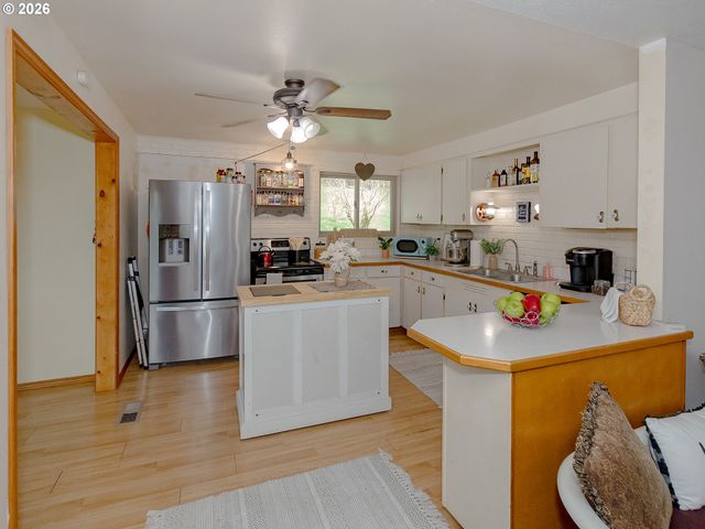 30744 Ne 10TH St, Washougal, WA 98671