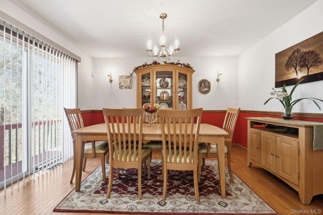 25 Degarmo Road, Poughkeepsie, NY 12603