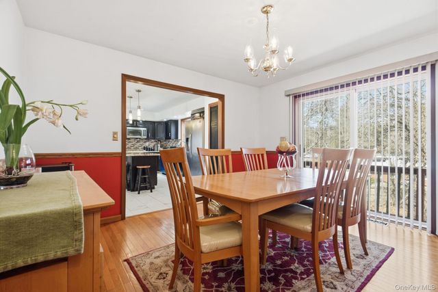 25 Degarmo Road, Poughkeepsie, NY 12603