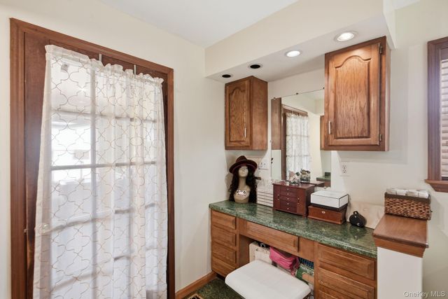 25 Degarmo Road, Poughkeepsie, NY 12603