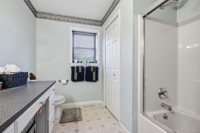 25 Degarmo Road, Poughkeepsie, NY 12603