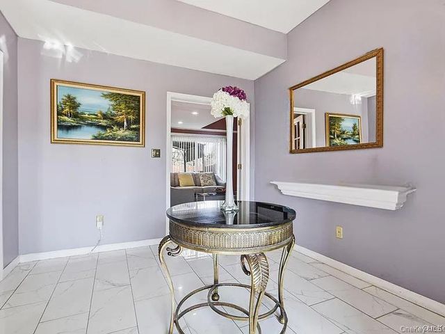 25 Degarmo Road, Poughkeepsie, NY 12603