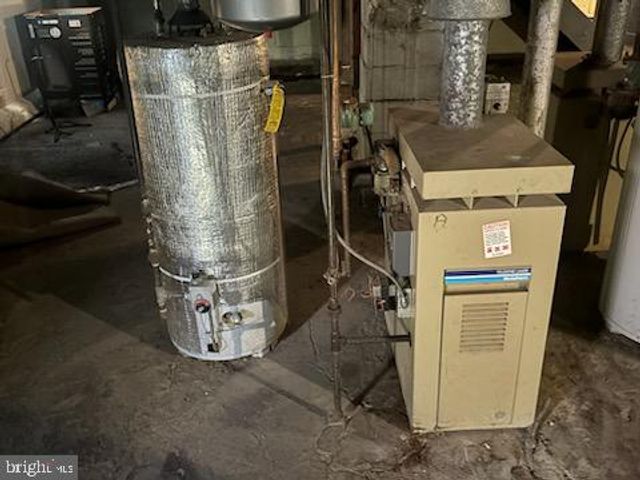 1917 W HIGH ST, Haddon Heights, NJ 08035