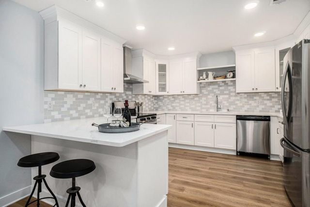 46 La Rue NW Place, Atlanta, GA 30327