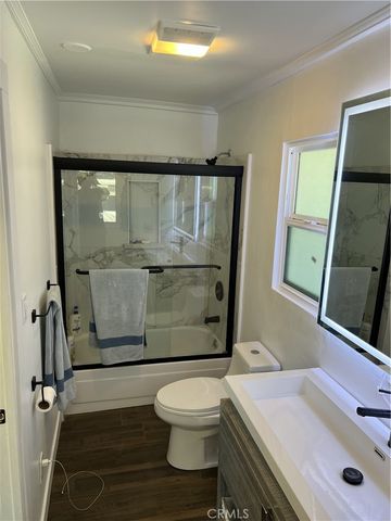 21435 Golondrina Street, Woodland Hills, CA 91364