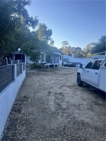 21435 Golondrina Street, Woodland Hills, CA 91364
