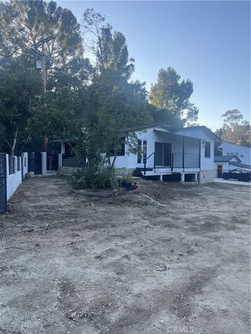 21435 Golondrina Street, Woodland Hills, CA 91364