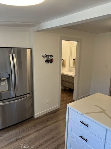 21435 Golondrina Street, Woodland Hills, CA 91364