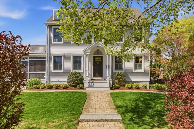 8 Key Court, Newport, RI 02840