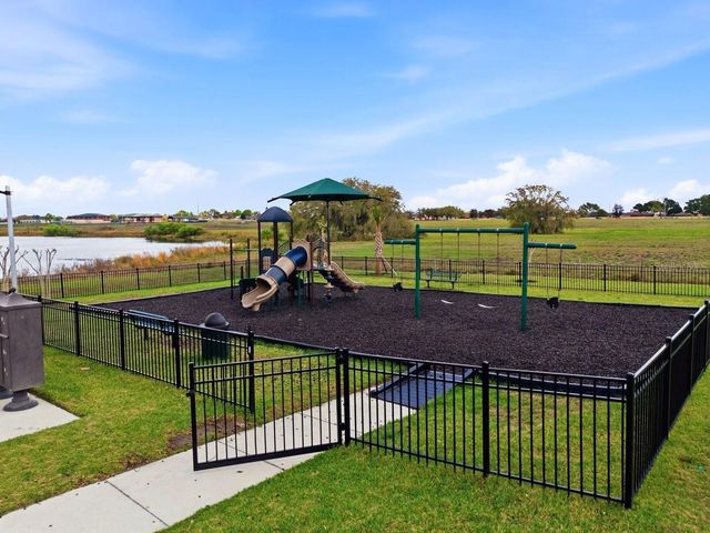 608 VITTORIO DRIVE, Winter Haven, FL 33884