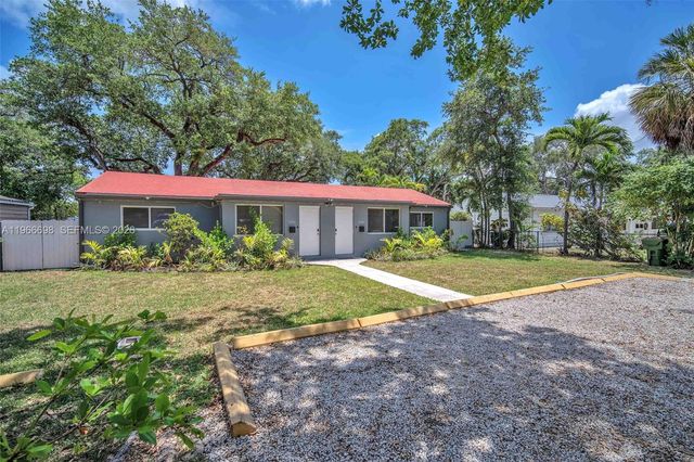 1548 NE 131st Ln 1550, North Miami, FL 33161