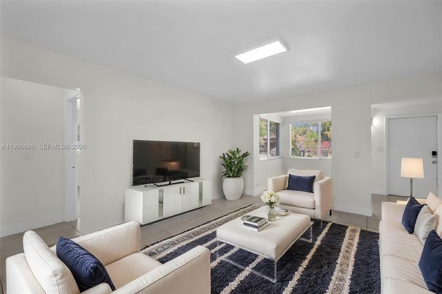 1548 NE 131st Ln 1550, North Miami, FL 33161