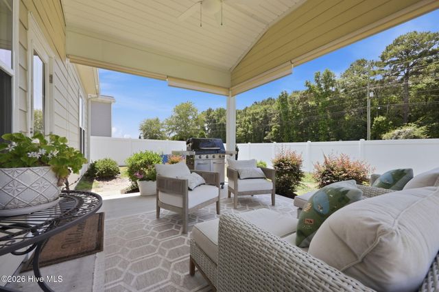 3704 Colony Woods Drive, Greenville, NC 27834