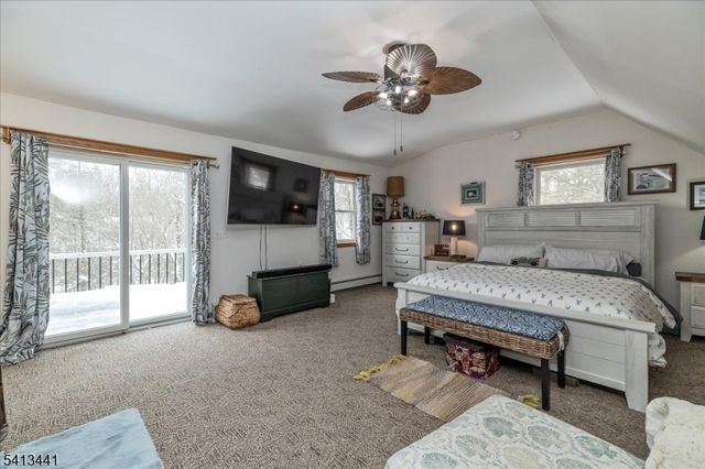 87 Fairlawn Dr, West Milford Twp., NJ 07421