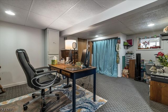 87 Fairlawn Dr, West Milford Twp., NJ 07421