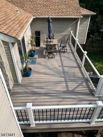 87 Fairlawn Dr, West Milford Twp., NJ 07421