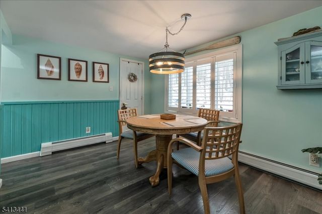 87 Fairlawn Dr, West Milford Twp., NJ 07421