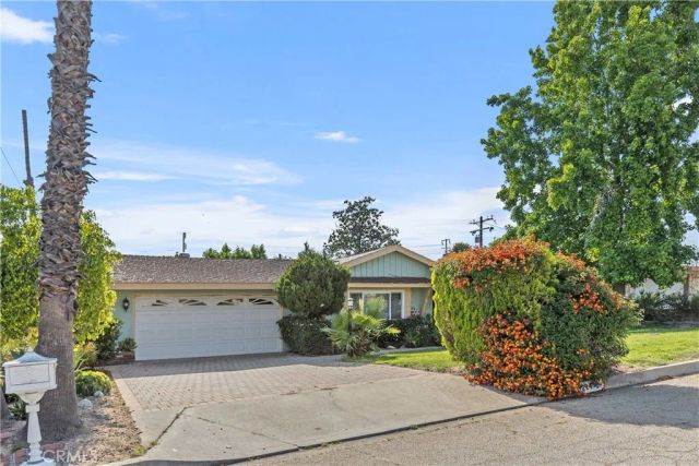 6224 Stanton, Highland, CA 92346