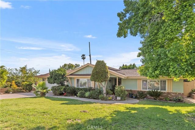 6224 Stanton, Highland, CA 92346