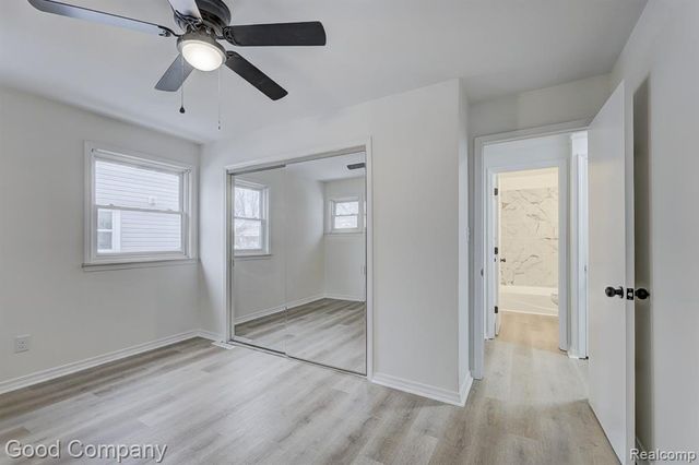 25855 Mackinac Street, Roseville, MI 48066