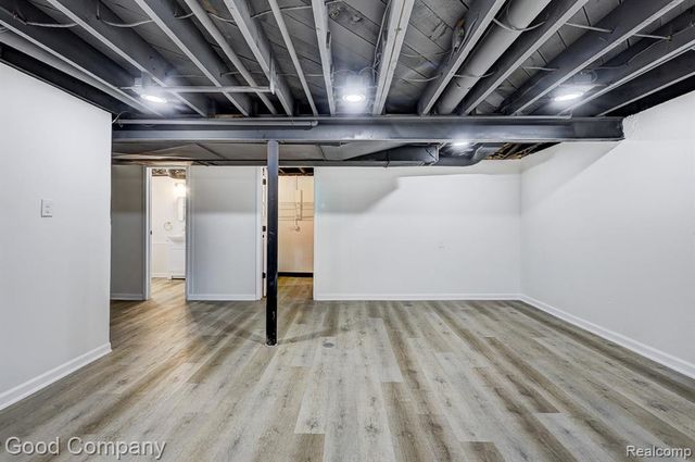 25855 Mackinac Street, Roseville, MI 48066