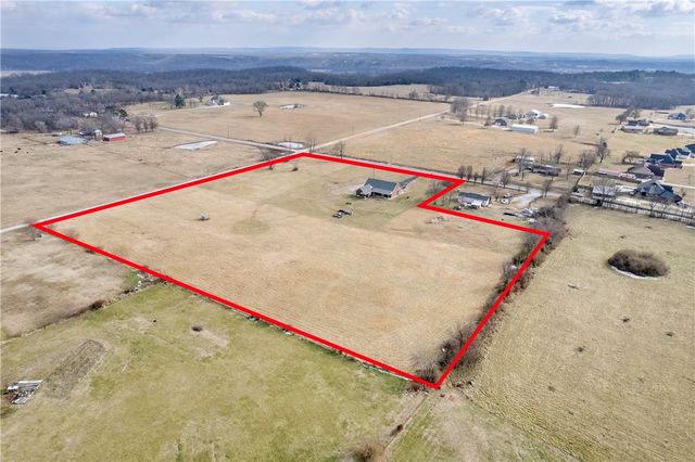 20500 Keck Road, Siloam Springs, AR 72761