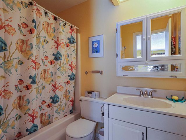 5400 Highway A1a Highway D18, Indian River Shores, FL 32963