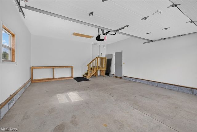 668 Woodlawn Rd, Chardon, OH 44024
