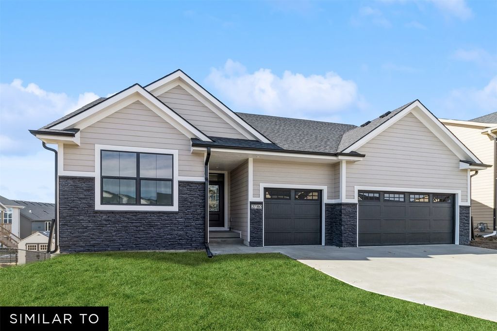 2570 SE Kettleridge Lane, Waukee, IA 50263