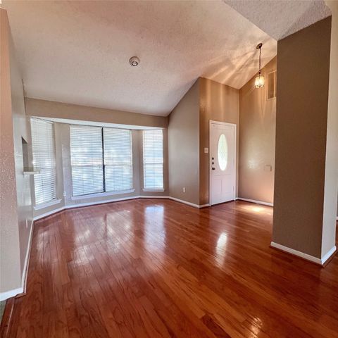 205 Sunset Drive, Glenn Heights, TX 75154
