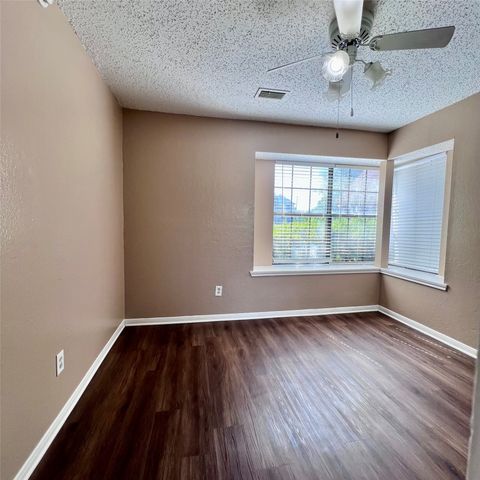 205 Sunset Drive, Glenn Heights, TX 75154
