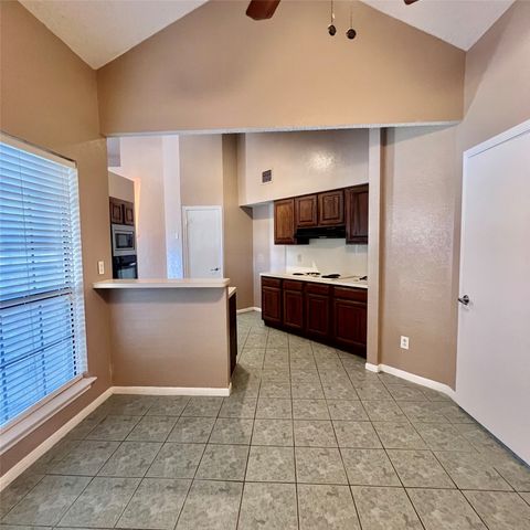 205 Sunset Drive, Glenn Heights, TX 75154