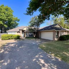 205 Sunset Drive, Glenn Heights, TX 75154