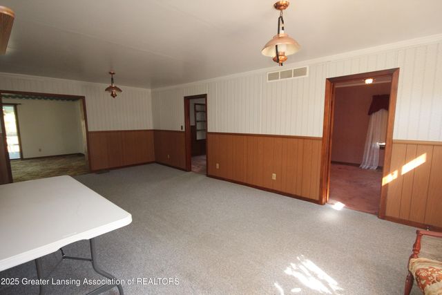 1694 W Solon Road, Dewitt, MI 48820