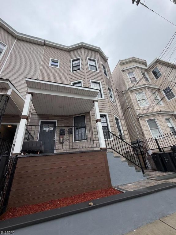 22 17Th Ave, Paterson City, NJ 07501 — photo 2