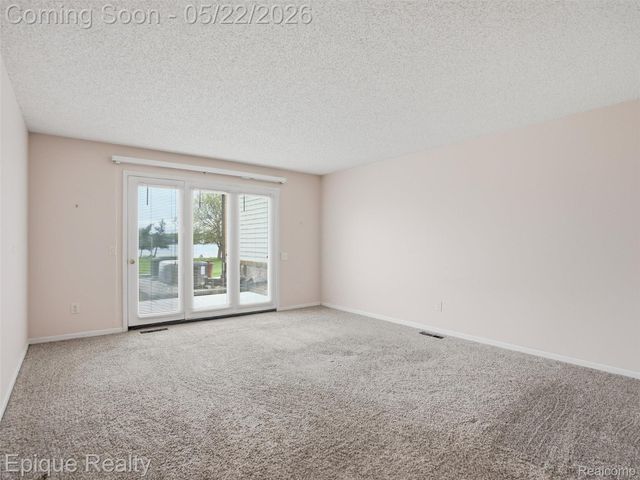 3434 Adams Shore Drive, Waterford Charter Township, MI 48329