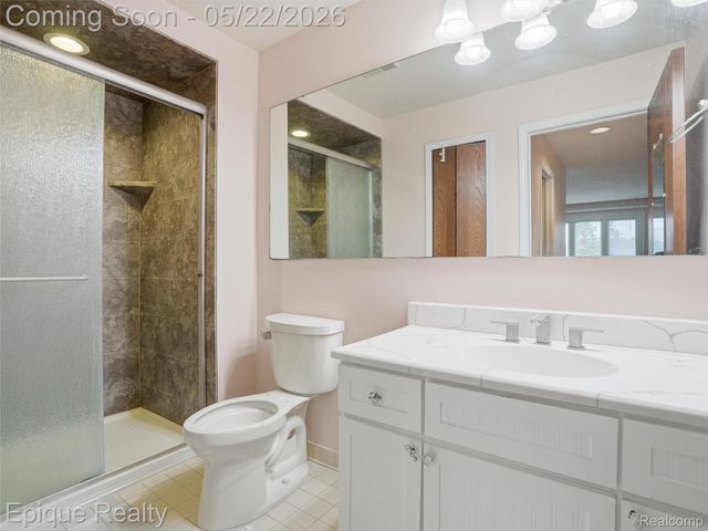 3434 Adams Shore Drive, Waterford Charter Township, MI 48329