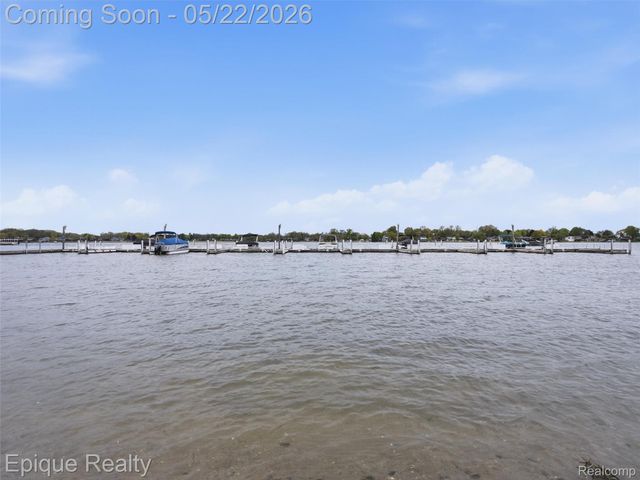 3434 Adams Shore Drive, Waterford Charter Township, MI 48329