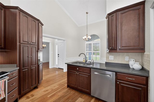 5059 KNOTTY PINE COURT, Sanford, FL 32771