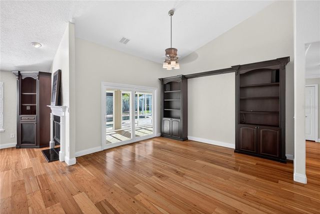 5059 KNOTTY PINE COURT, Sanford, FL 32771