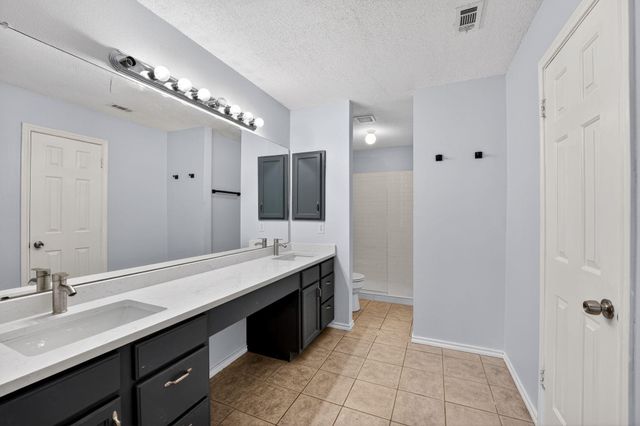 8409 Nairn DR, Austin, TX 78749