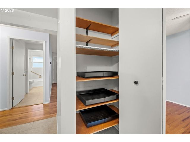 1386 UMPQUA Rd, Woodburn, OR 97071